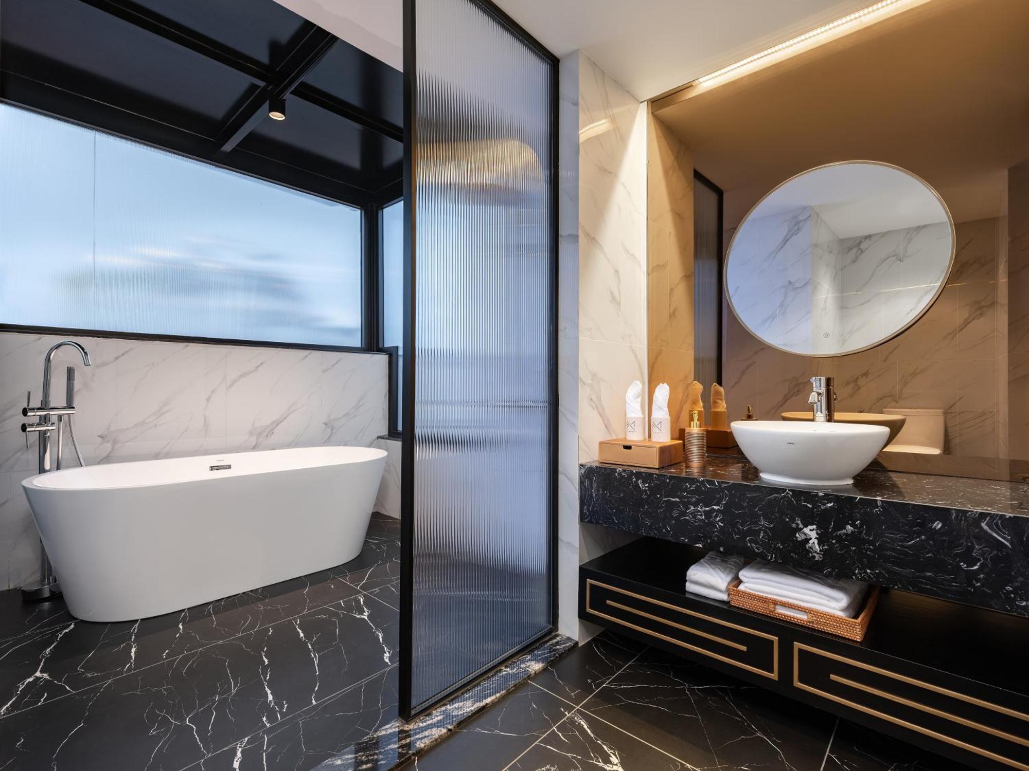 Minerva Premium Hotel Hanoi Bagian luar foto